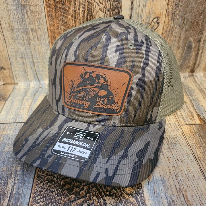 Chasing Bands duck hunting hat lab