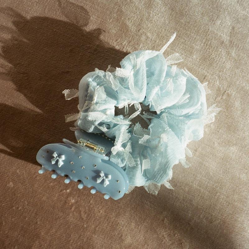 Emi Jay Sweetheart Hair Claw Clip in Blue Ribbon