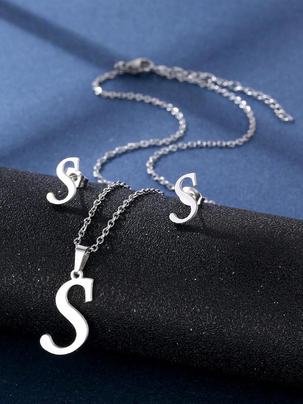 3pcs Letter Detail Pendant Necklace & Stud Earrings Set As Lovers Day Gift, Titanium Steel Jewelry Set for Daily Wear, Trendy All-match & Exquisite Jewelry for Birthday Gift without Box