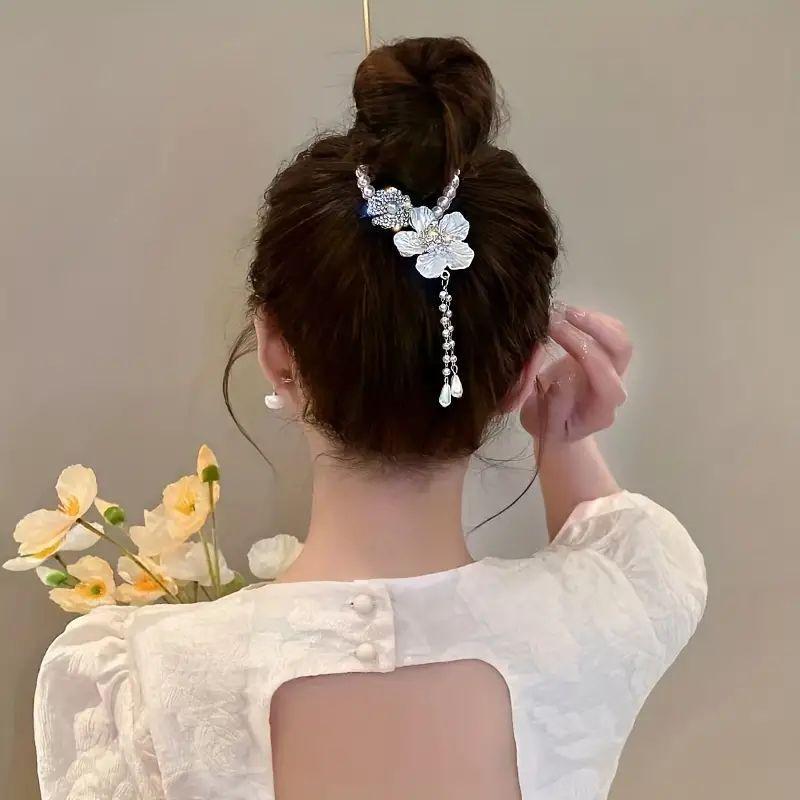 Cute Flower & Butterfly Design Hair Bun Clip, Glitter Hair Claw Clip, Heatless Styling Tools for Women & Girls