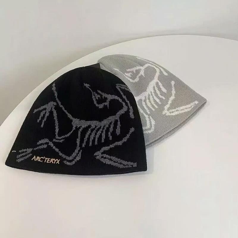 New Arcteryx Bird Head Black Toque Beanie Orca black Merino wool hat for winter casual Occasion