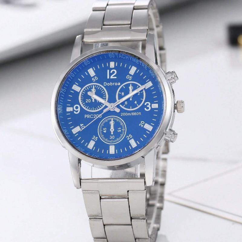 Men's Silver Stainless Steel Strap Business Round Dial Quartz Watch for Daily Life