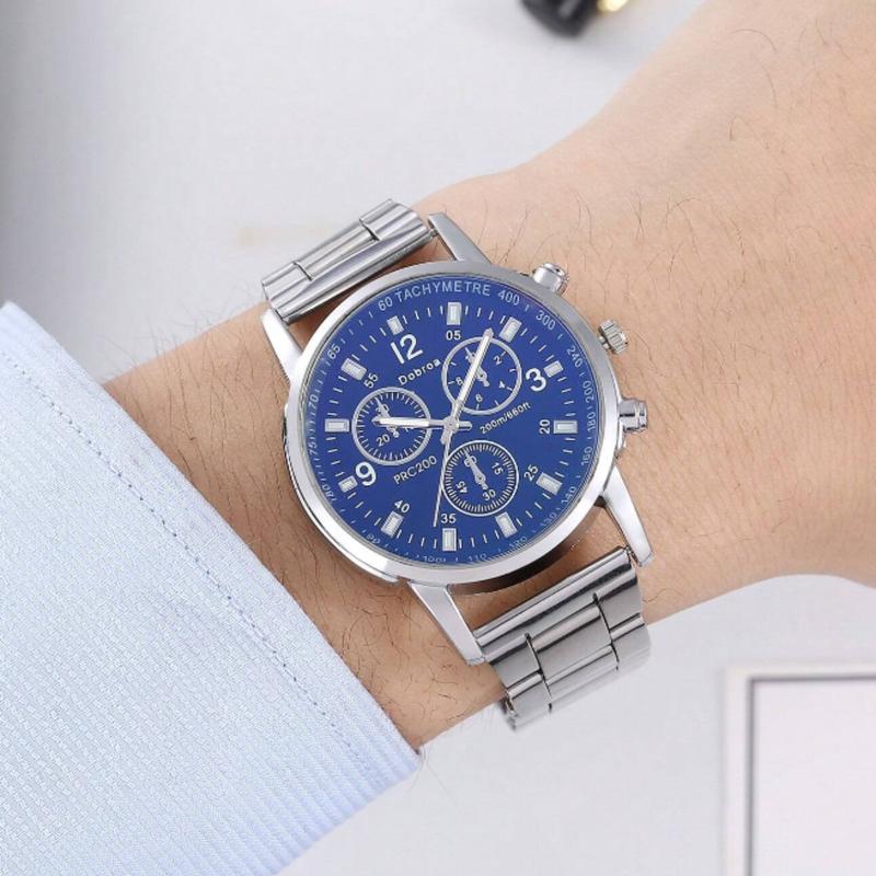 Men's Silver Stainless Steel Strap Business Round Dial Quartz Watch for Daily Life