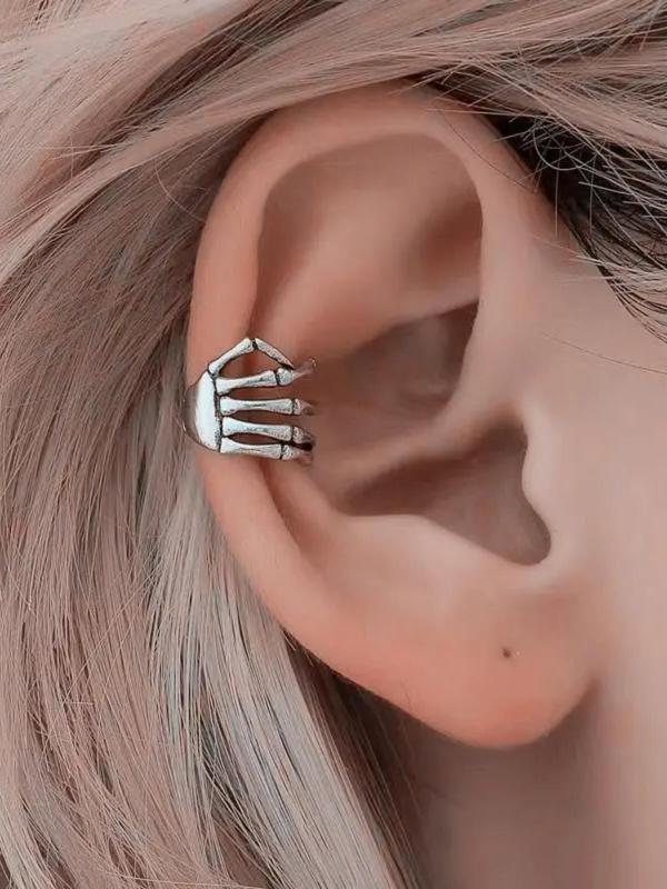 Halloween Minimalist Plain Hand Skull Design Ear Clip, Trendy Ear Clip, Fashionable Earrings For Women & Girls Fall