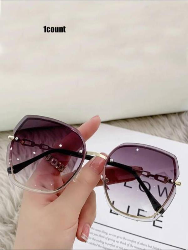 Vintage Ombre Tinted Lens Sunglasses for Women Back To School, Retro Outdoor Large Size Square Frame Fashion Sunglasses, Summer Sun Protection Sunglass Trends 2024 for Driving