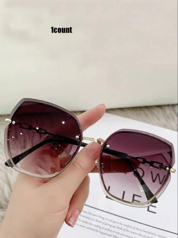 Vintage Ombre Tinted Lens Sunglasses for Women Back To School, Retro Outdoor Large Size Square Frame Fashion Sunglasses, Summer Sun Protection Sunglass Trends 2024 for Driving