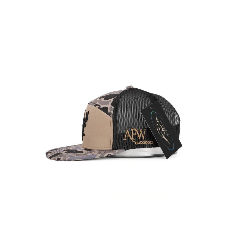 Deer 7 Panel Hardwoods II AFW Style w- 3 D Puff and Black Mesh