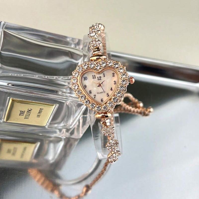 Alloy Bracelet Featuring A Heart-Shaped Watch Case With Arabic Numerals On The Watch Dial, Delicate Quartz Watch With Adjustable Drawstring Strap For Easy Wearing, Suitable For Daily Decoration