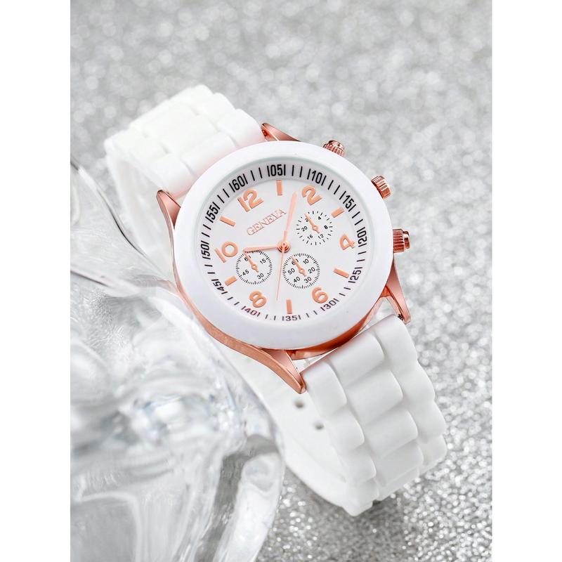 Fashion New Style 4pcs Set Couple's Fashionable and Concise Digitally Indexed Dial Quartz Wristwatch + Heart Shaped Beaded Bracelet Set As A Gift for Students Returning To School