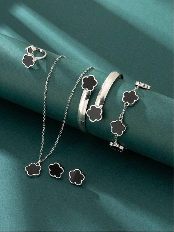 Lucky Four Leaf Clover Design Jewelry Set - Bracelet, Necklace, Earrings, Bangle, Ring