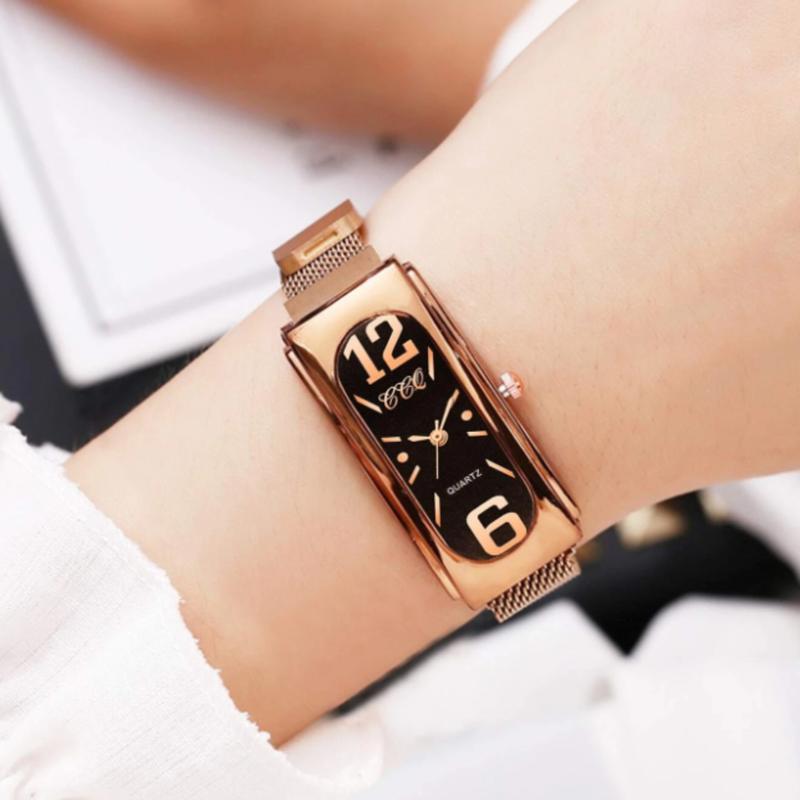 Rectangle Pointer Quartz Watch In For Men And Women