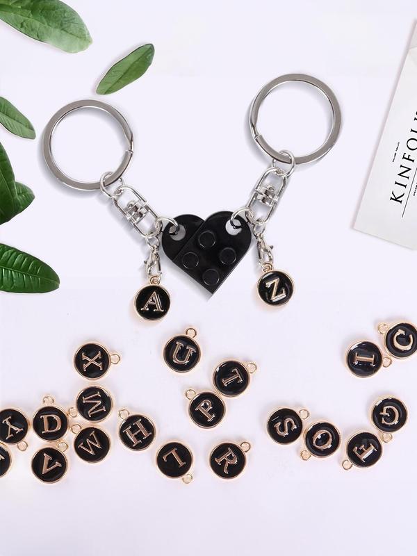 Couples Keychain Set with 26 Letters Charms, 1 Set Matching Couple Heart Keychain for Boyfriend Girlfriend, Trendy All-match & Exquisite Keychain for Gift for Back To School Wear