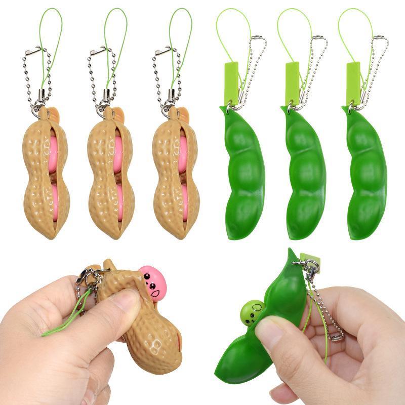 Decorative Keychain, Squeeze-a-Bean Stress Relieving Playful Charms, Extrusion Edamame Pea Keychain for Mobile Phones and Keys