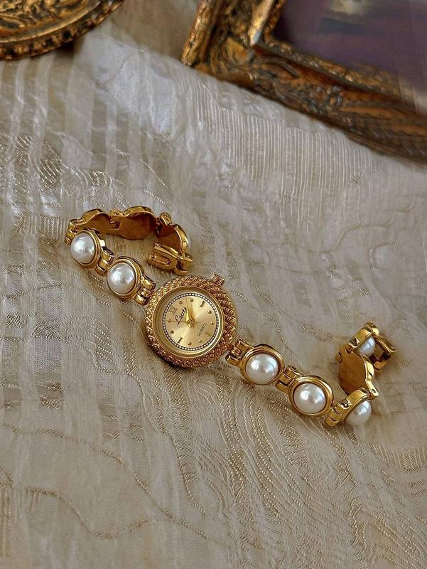 Gold French Fashion Women's Water-Resistant Quartz Watch with Pearl Strap