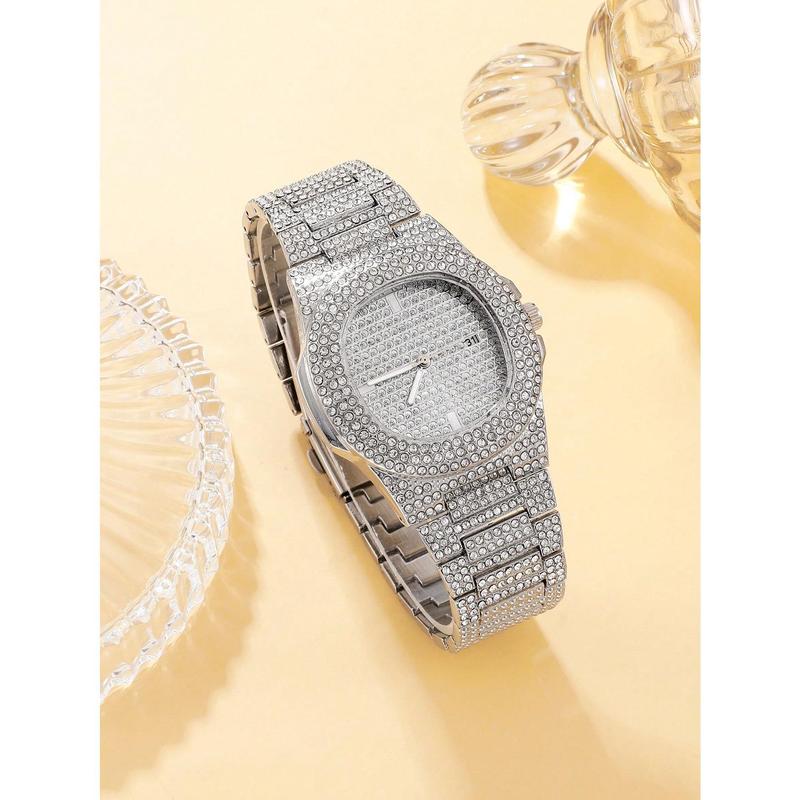 Men Rhinestone Decor Round Pointer Date Quartz Watch