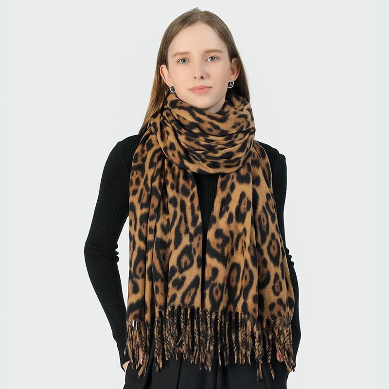 2024 fall and winter new leopard print scarf female warm hundred cozy fashion faux cashmere shawl scandinavian shawl