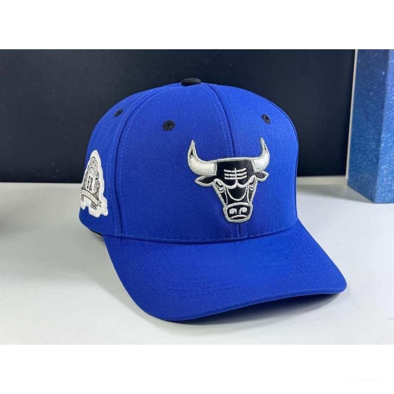 Trendy Unisex Bull Head Baseball Cap – Stylish and Durable Headwear Ideal for Outdoor Adventures with a Customizable Fit, Sports, Street, Outdoors, Fashion